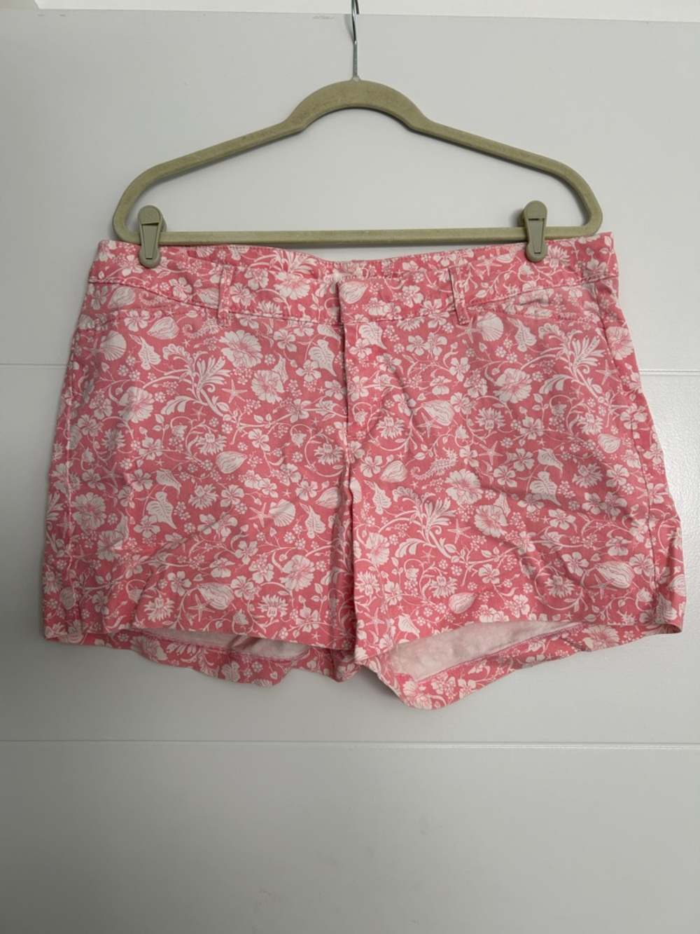 Old Navy Pink and White Floral Women's Shorts